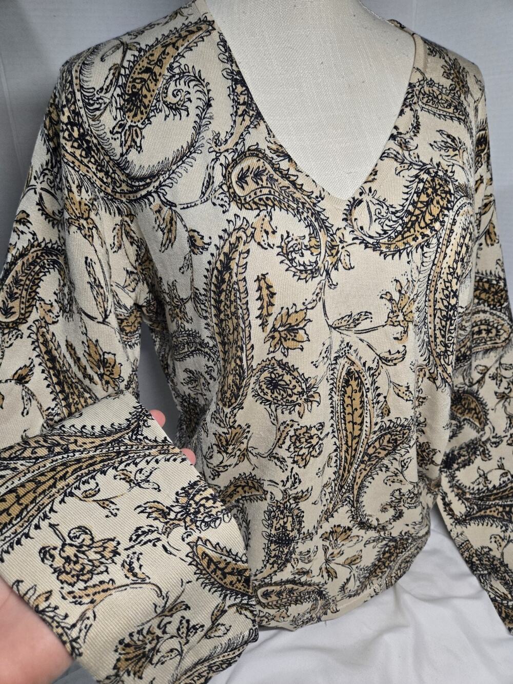 Belford Silk Sweater V-neck Sz L Paysley Boho Woman Coastal Relaxed Garden Confo